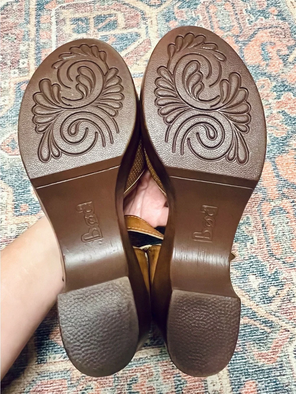 B.O.C. Gia Platform Clogs